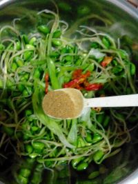 凉拌绿豆芽