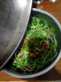 凉拌绿豆芽