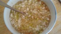 生汆豆腐丸子汤