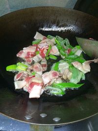 辣椒干炒肉