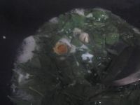 咸蛋猪肉枸杞叶汤