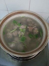 羊肉丸羊杂粉丝汤