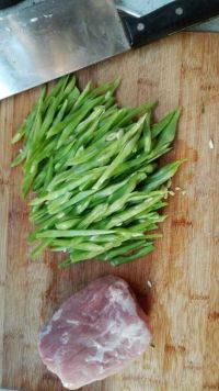 肉丝青椒炒芸豆