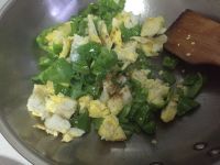 青椒炒鹌鹑蛋