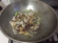 青椒腐竹炒肉片