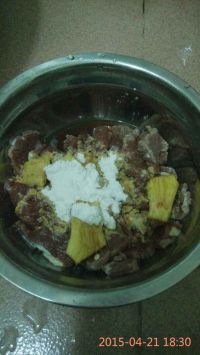 牛肉土豆闷饭