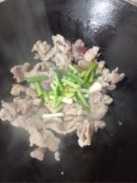 家常小炒肉