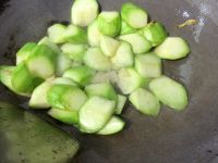 云南小瓜炒腊肉