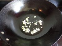 辣味杏鲍菇炒手撕包菜