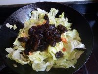辣味杏鲍菇炒手撕包菜