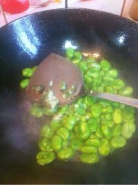葱香蚕豆