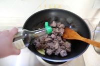 萝卜焖牛腩