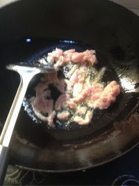 豆芽肉丝炒河粉