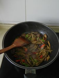 笋干炒腊肠