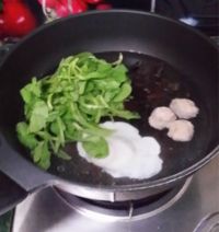 肉圆猪肝青菜小煮面