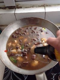 肉蘑炖鸡腿