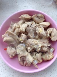 肉蘑炖鸡腿