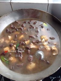 肉蘑炖鸡腿
