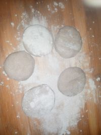 胡萝卜猪肉荞麦包子