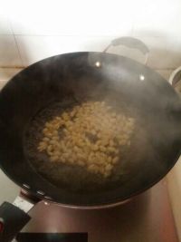 炝拌黄豆三丁