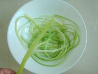 手撕蒜薹