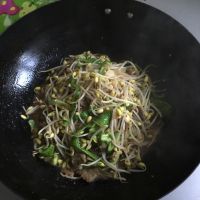 豆芽炒粉丝