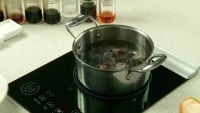 红枣银耳乌鸡汤