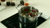 红枣银耳乌鸡汤