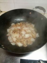 红萝卜炖牛蹄筋