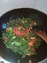 豆角炒肉丝