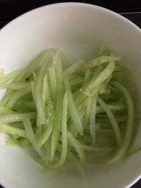 芝麻酱拌粉干