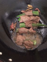 牛肉包秋葵