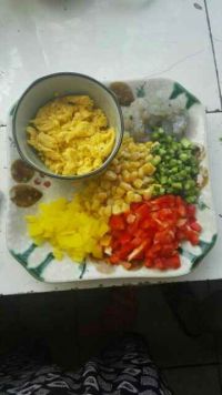 虾仁蔬菜炒饭