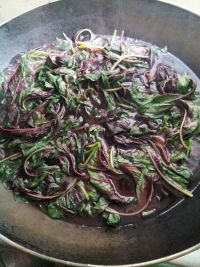 凉拌胭脂凉粉