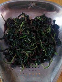 凉拌胭脂凉粉