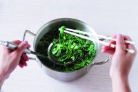 金枪鱼拌茼蒿