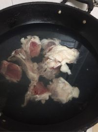 筒骨玉米汤