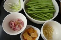 腐乳肉末炒豆角