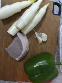 肉丝炒茭白青椒