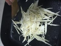 肉丝炒茭白青椒