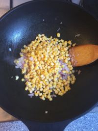 培根鲔鱼面包