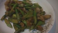 芦笋炒肉丁