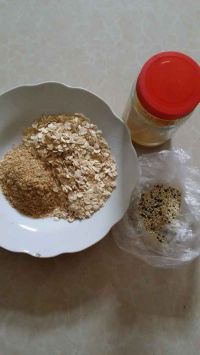 芝麻燕麦棒