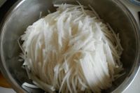 油泼萝卜丝