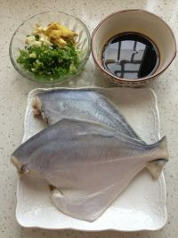 糖醋银鲳鱼