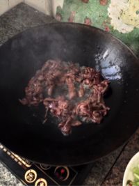 芹菜炒牛肉