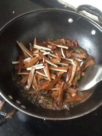 辣炒肉丝豆干