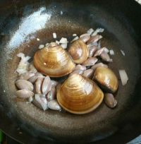 美味电饭锅海鲜饭