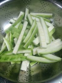 肉丝炒素菜