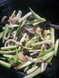 肉丝炒素菜